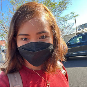 Meet your Posher, Leah